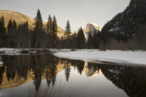 Landscapes-Yosemite-YosemiteLodgeHalfDomeReflectionSnow3
